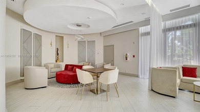 BEAUTIFUL, TOTALLY RENOVATED 2/2 IN DESIRABLE PORTSVIEW AT THE