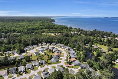 Welcome to this well-maintained three-bedroom home with a - photo 35
