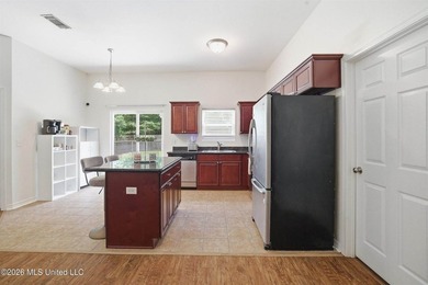 Welcome to 13364 Turtle Creek Parkway in Gulfport. This 3 - photo 8