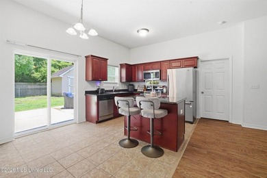 Welcome to 13364 Turtle Creek Parkway in Gulfport. This 3 - photo 9