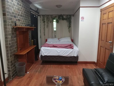 As-Salamu-Alaikum This is a wonderful home for any one who wants - photo 5
