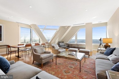 (private lake, pond, coastal) Home For Sale in Philadelphia Pennsylvania