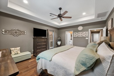 Welcome to your dream home! This beautifully maintained 4 - photo 18