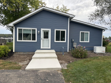 COMPLETLY Remodeled & Turnkey Adams Lake Cottage - photo 24