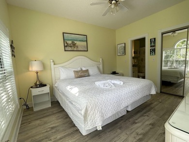 GORGEOUS REMODELED SECOND FLOOR TWO BEDROOM VILLLA IN - photo 19