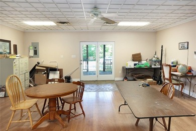 17.8 Acres + Multiple Dwellings + Exceptional Amenities! A rare - photo 31