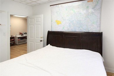 17.8 Acres + Multiple Dwellings + Exceptional Amenities! A rare - photo 36