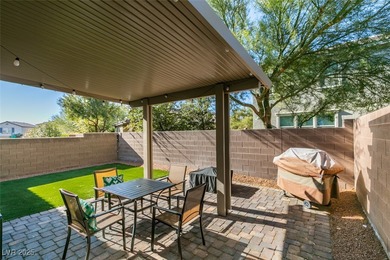 Welcome to this stunning 5-bed, 3-bath, and spacious loft home