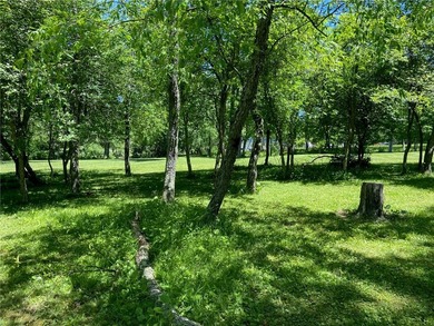 17.8 Acres + Multiple Dwellings + Exceptional Amenities! A rare - photo 42