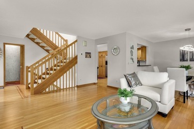 This is the one you've been waiting for. Stunning End-Unit - photo 10