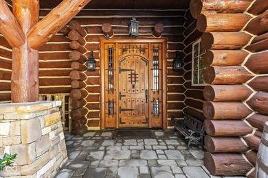 Private, Brown County Custom log home w/3bed/3.5bath, 3 car - photo 9