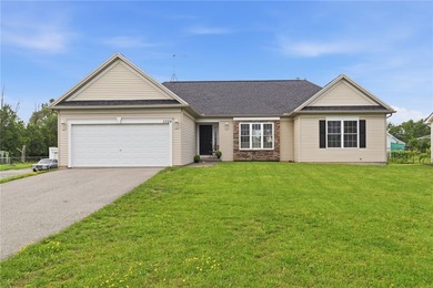 OPEN HOUSE- SATURDAY 2-3:30PM. Welcome to the gem that is 3324 - photo 1