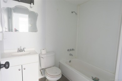 2 Bedroom, 1 1/2 Baths,,,, Attached Pud. (Looks Like a Condo - photo 13