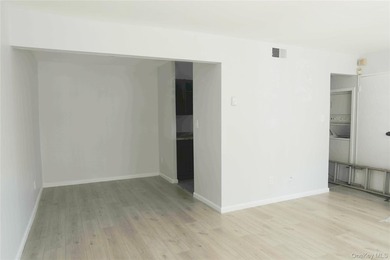 2 Bedroom, 1 1/2 Baths,,,, Attached Pud. (Looks Like a Condo - photo 18