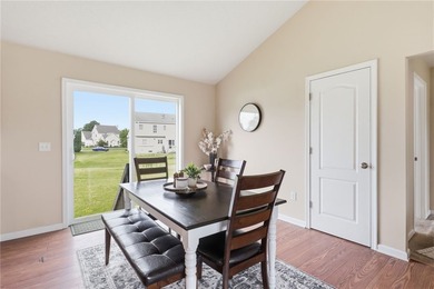 OPEN HOUSE- SATURDAY 2-3:30PM. Welcome to the gem that is 3324 - photo 9