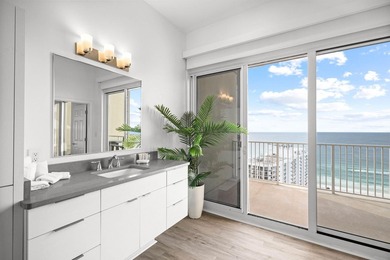 This stunning 4B/4B Penthouse Condo with breathtaking, panoramic - photo 11