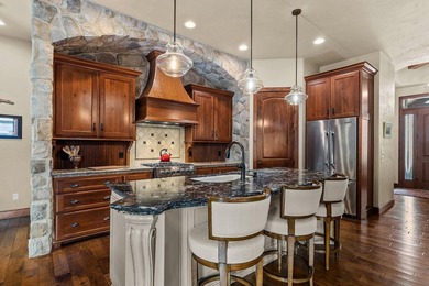 Custom Ranch home in West Neenah. Nearly half an acre of - photo 15