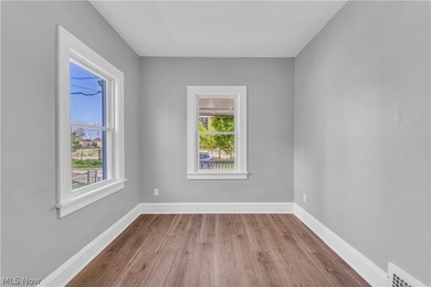 Fully renovated duplex offering modern updates, strong rental - photo 21