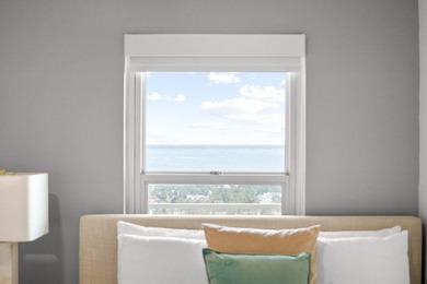 This stunning 4B/4B Penthouse Condo with breathtaking, panoramic - photo 22