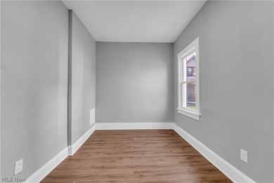 Fully renovated duplex offering modern updates, strong rental - photo 22