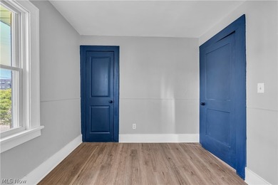 Fully renovated duplex offering modern updates, strong rental - photo 37