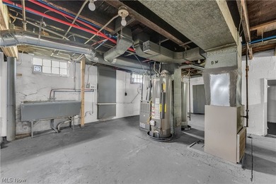 Fully renovated duplex offering modern updates, strong rental - photo 41