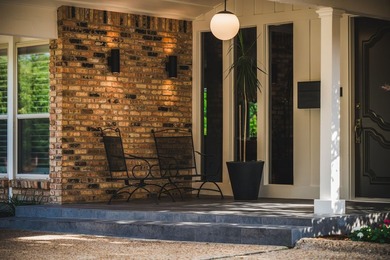 Welcome to one of Fort Worth's best-kept secrets. Situated on a - photo 4