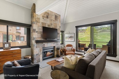 Experience the best of four-season mountain living in this - photo 2