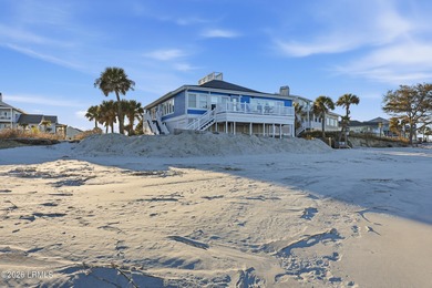 ACTIVE SHORT-TERM RENTAL OPPORTUNITY - Directly on the sand in