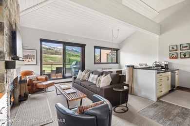 Experience the best of four-season mountain living in this - photo 3
