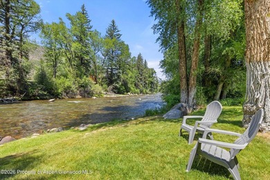 A rare riverfront retreat in Woody Creek, this elegant mountain - photo 2