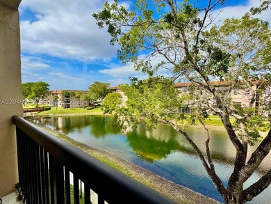 Beautifully Updated & Move-In Ready! Welcome to this spacious - photo 20