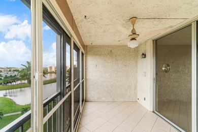 This impeccably maintained 2-bedroom, 2-bath condo with gorgeous - photo 20