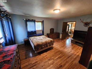 Come settle into this private creekfront homestead on 3 usable - photo 12