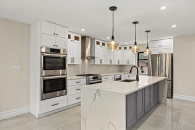 Welcome to this beautifully renovated GEM, This sun-drenched - photo 13