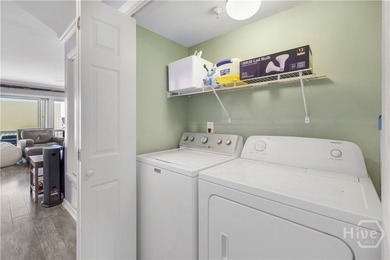 Recently renovated 2BR/2BA third-floor condo in Boylston Place - photo 15