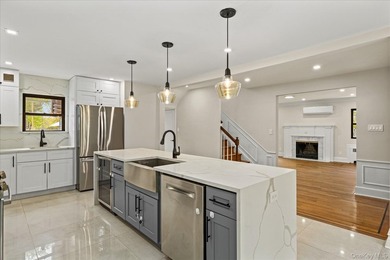 Welcome to this beautifully renovated GEM, This sun-drenched - photo 15