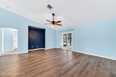 Welcome home to this well-maintained 3bed/2bath split-bedroom - photo 15