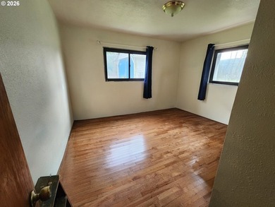 Come settle into this private creekfront homestead on 3 usable - photo 16