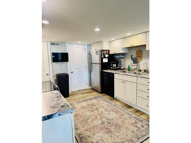 Charming newly renovated 3-bedroom lakefront home with - photo 17