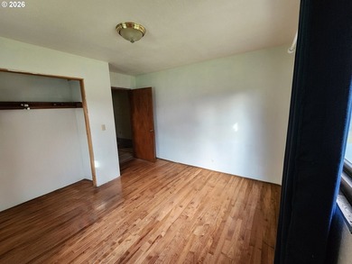 Come settle into this private creekfront homestead on 3 usable - photo 17