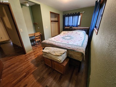 Come settle into this private creekfront homestead on 3 usable - photo 19