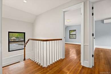 Welcome to this beautifully renovated GEM, This sun-drenched - photo 20
