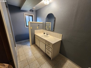 Come settle into this private creekfront homestead on 3 usable - photo 20
