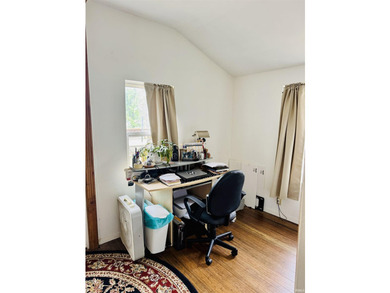 Charming newly renovated 3-bedroom lakefront home with - photo 23