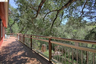 Welcome to this spectacular 6 year new 2-bedroom, 2-bathroom - photo 24