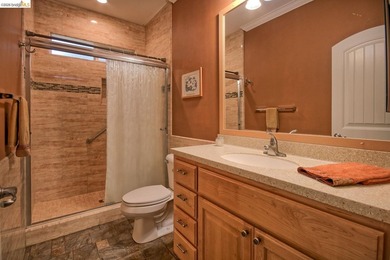 Welcome to this spectacular 6 year new 2-bedroom, 2-bathroom - photo 27