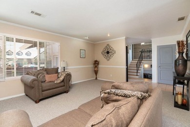 Welcome to this beautifully maintained 4-bedroom, 2.5-bath home - photo 4