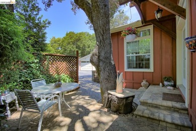 Welcome to this spectacular 6 year new 2-bedroom, 2-bathroom - photo 35