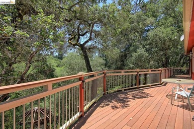 Welcome to this spectacular 6 year new 2-bedroom, 2-bathroom - photo 40